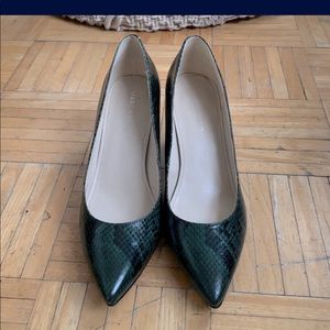 Marc Fisher block heel pointy toe pump